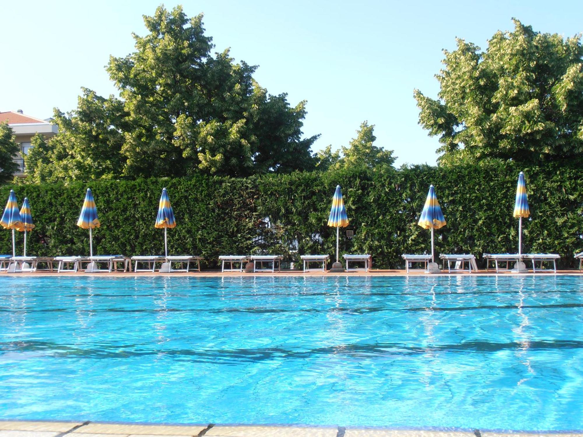 Residence Aurora Wellness & Spa Albenga Zewnętrze zdjęcie
