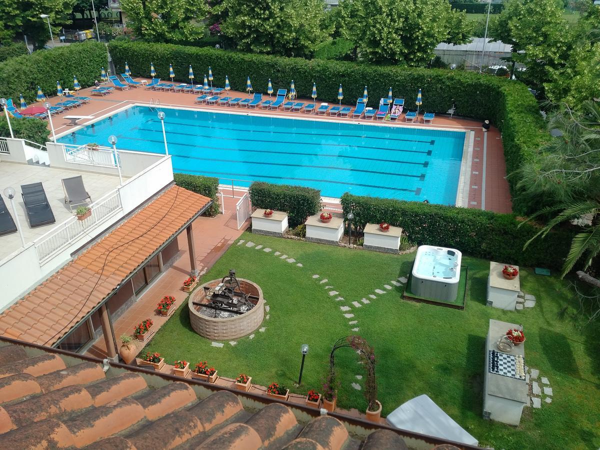 Residence Aurora Wellness & Spa Albenga Zewnętrze zdjęcie